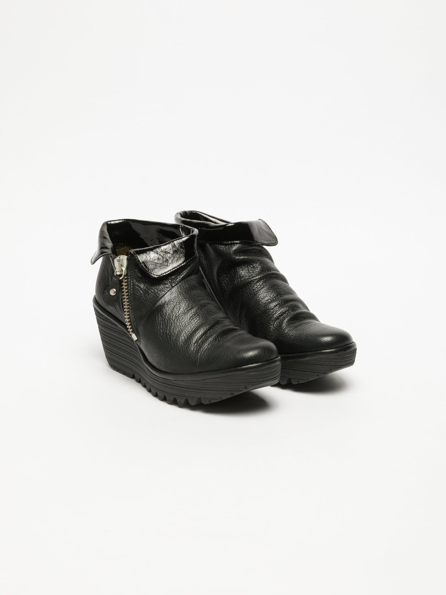 Fly London Botins com Fecho em Preto Carbono
